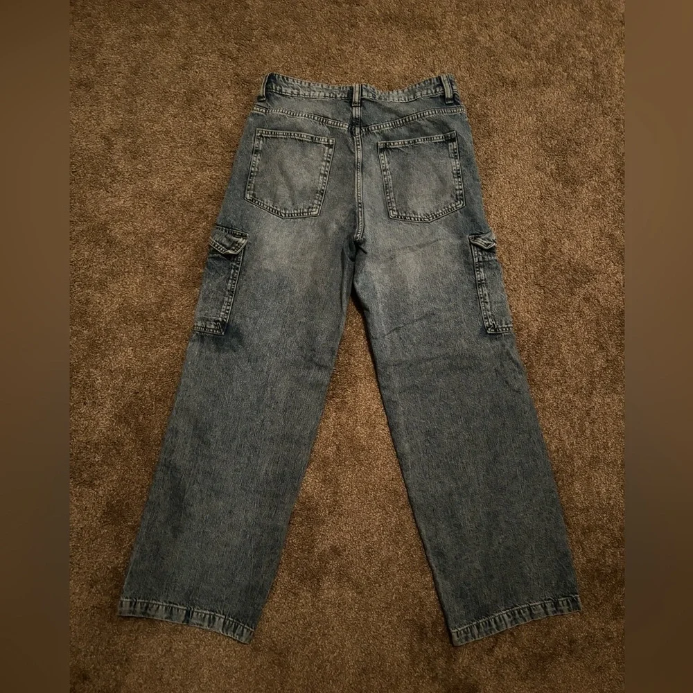 Woman’s cargo jeans - Picture 2 of 2